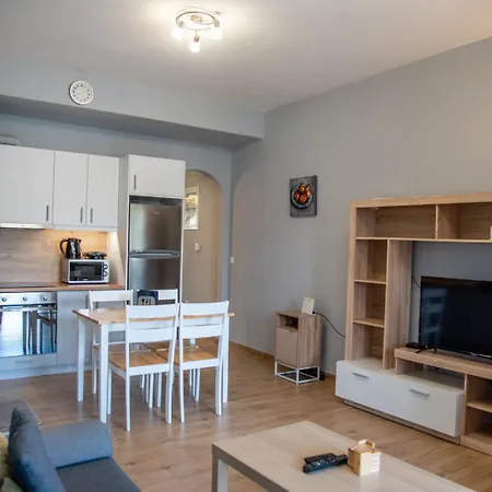 Апартаменты Easy Living *